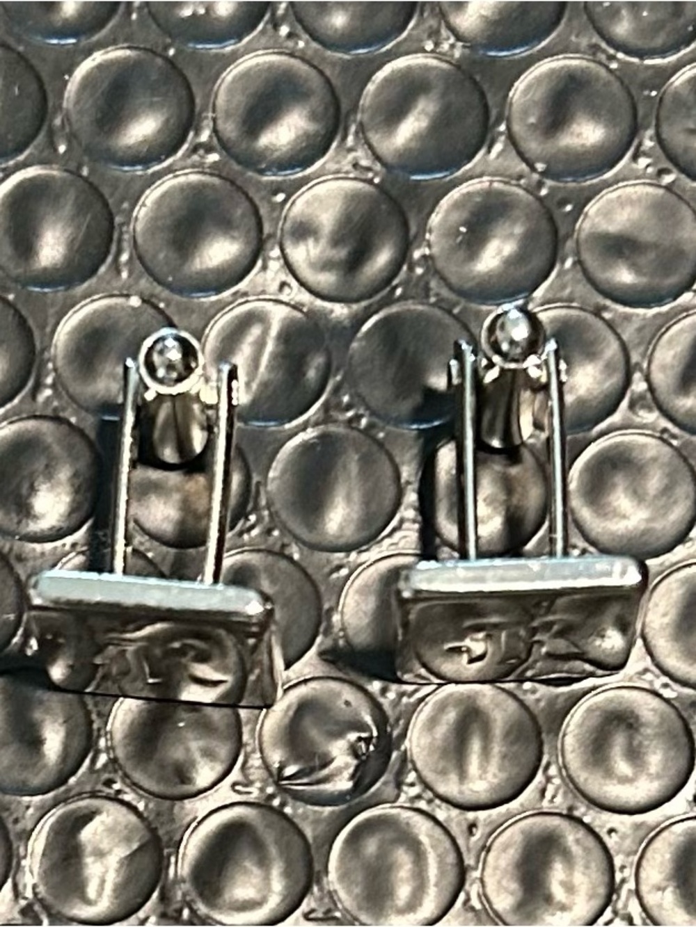 Monogram 'R' Silver Rectangular Cufflinks - Picture 3 of 4